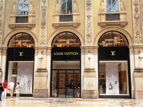 louis vuitton italy contact number|Louis Vuitton italian.